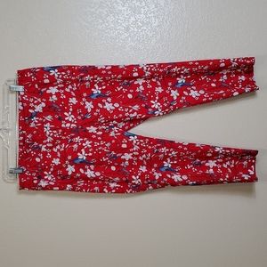 Soft Surroundings Red Floral Flat Front Cropped Pants Stretch Large Summer